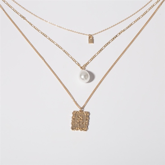 Layered Rose Portrait Pearl Drop Gold Necklace - Picture 5 of 10